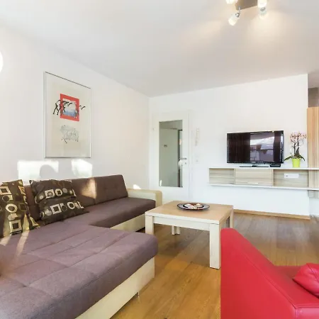 Apartment In Near The Area